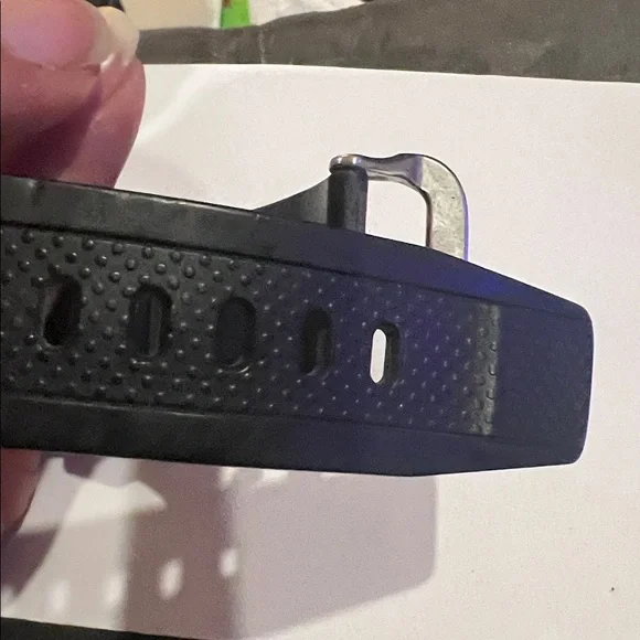 Casio G-Shock G-Steel GST-B100-1A shock resistant - Picture 10 of 12